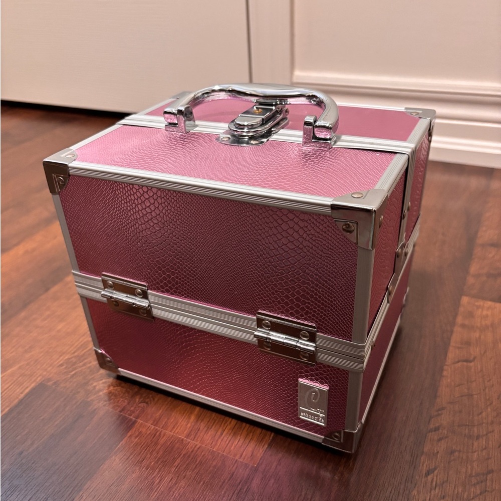Caboodle Train Case